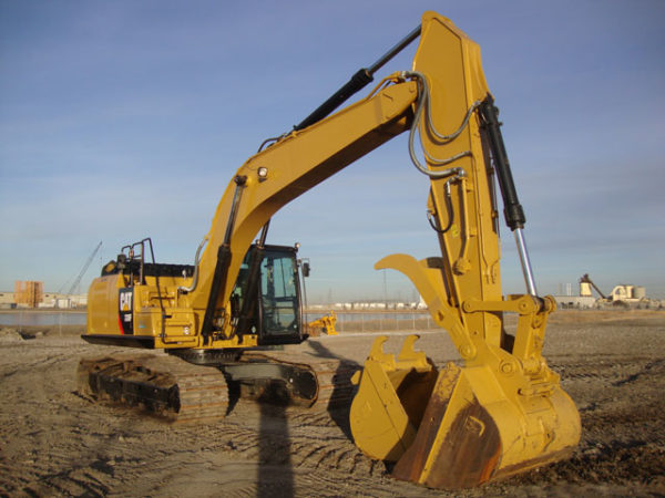 CAT 330F