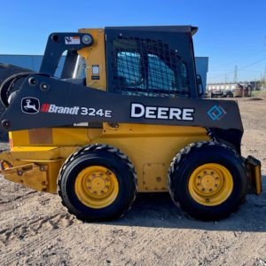 John Deere 324 Skid Steer