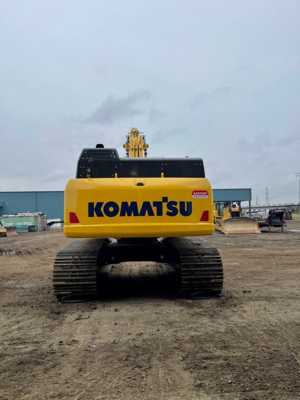 Komatsu PC490 Hydraulic Excavator - Spectrum Equipment