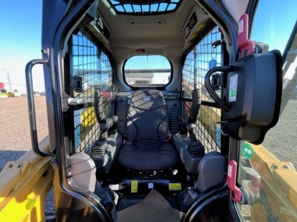 Caterpillar 262D3 Skid Steer - Image 4