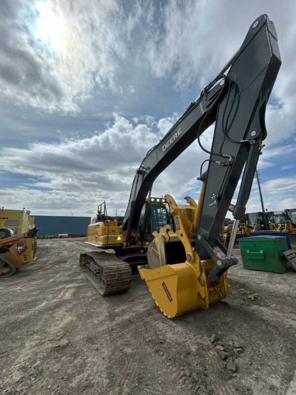 John Deere 250G Hydraulic Excavator - Image 5