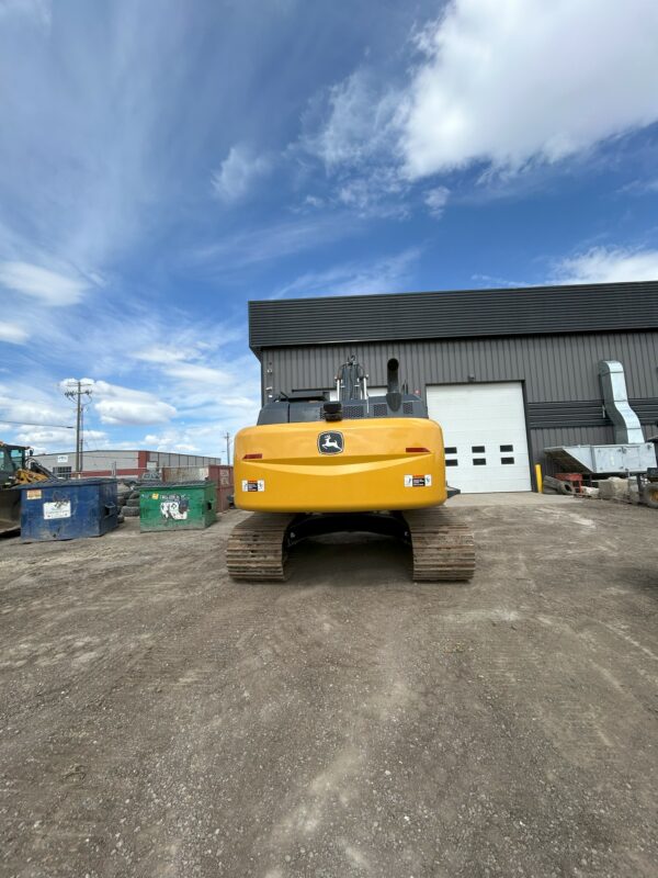 John Deere 250G Hydraulic Excavator - Image 2