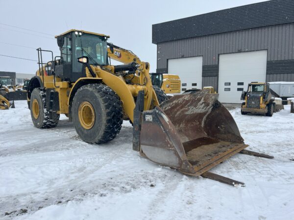 Caterpillar 966M Wheel Loader
