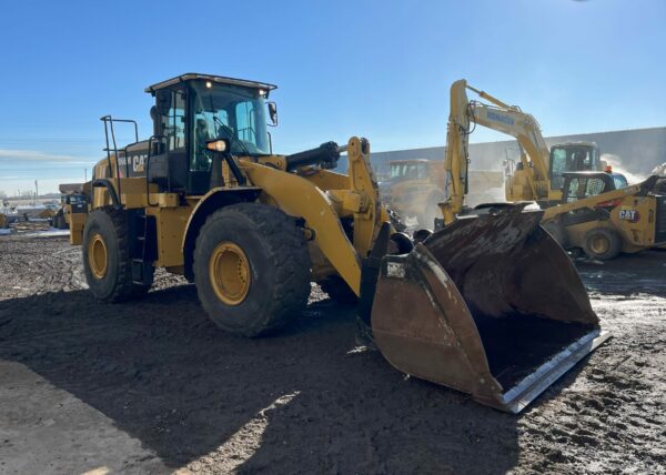 Caterpillar 966M Wheel Loader